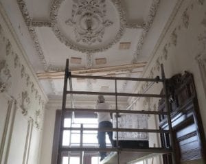 plafondlijsten restaureren