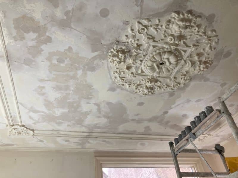 Stucplafond met ornamenten herstellen 1 ornamenten plafond restauratie in amsterdam